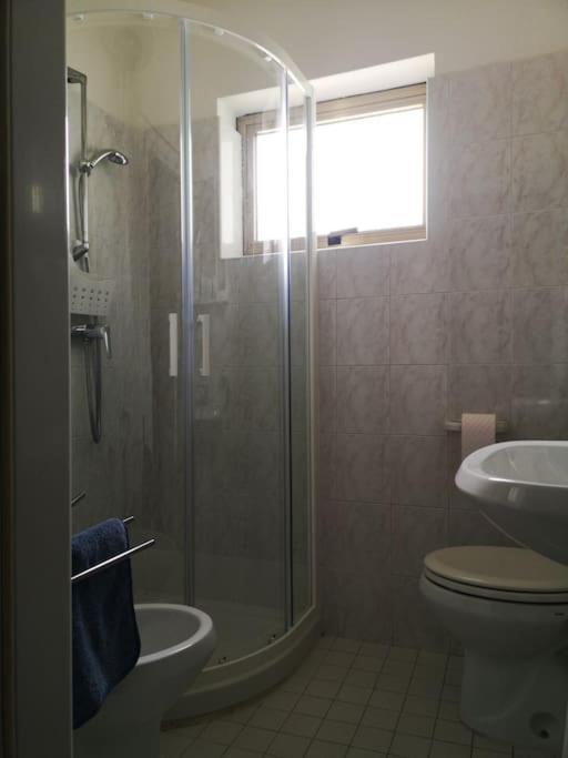 Isolda: Moderno Trilocale Apartment *