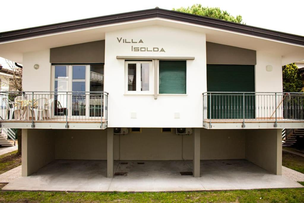Isolda: Moderno Trilocale Apartment *